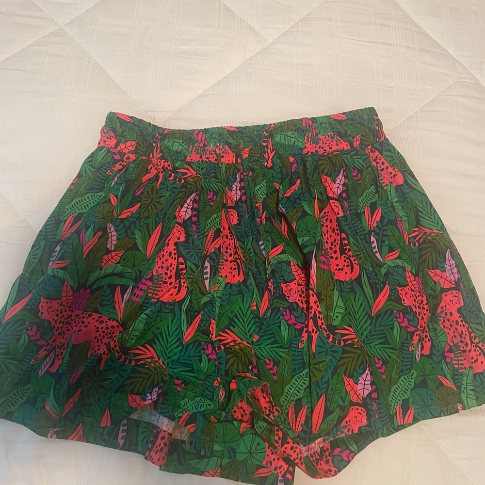 Palms Away Elastic Waist Leopard shorts - Picture 3 of 5